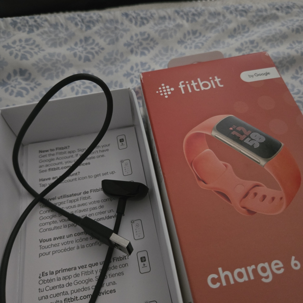 Fitbit Charge 6 Smartwatch - Vibrant Orange
